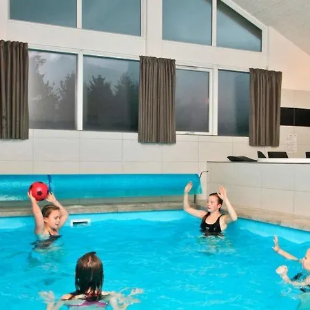 بيت للعطل Sleeps 18 Pool Wifi *